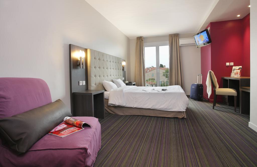 Hotel The Originals Perpignan Sud Le Grillon D'Or Ле-Булу Экстерьер фото